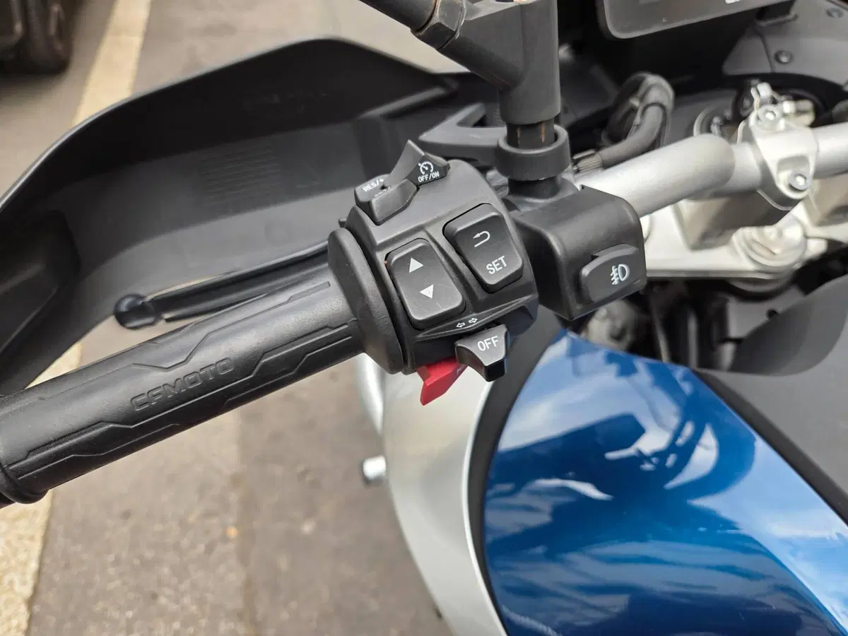 CFMOTO 800MT Touring (2022 - 26) (5)