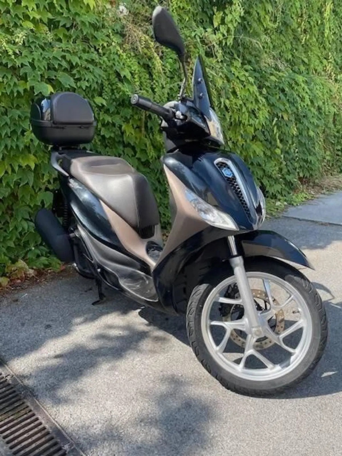 Piaggio Medley 150 ABS (2021 - 25) (4)