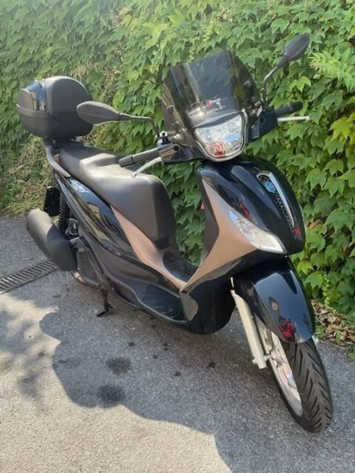 Piaggio Medley 150 ABS (2021 - 25) (6)