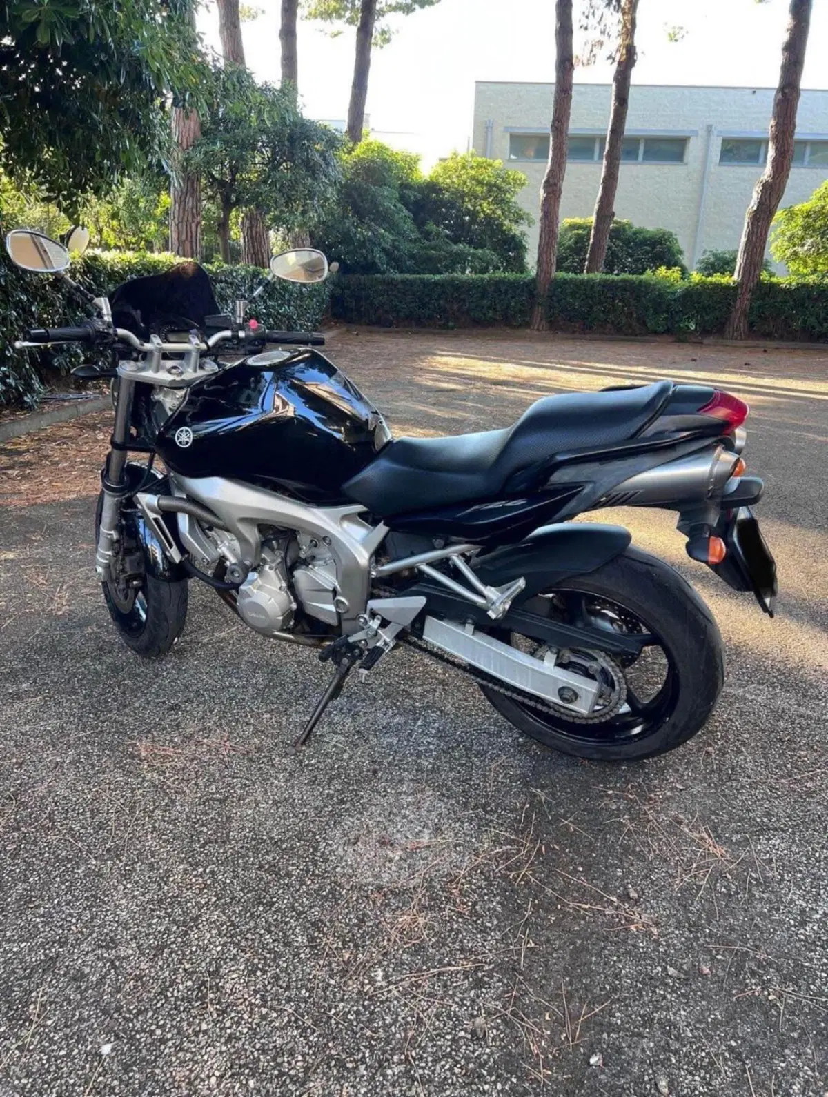 Yamaha FZ6 (2004 - 07) (3)