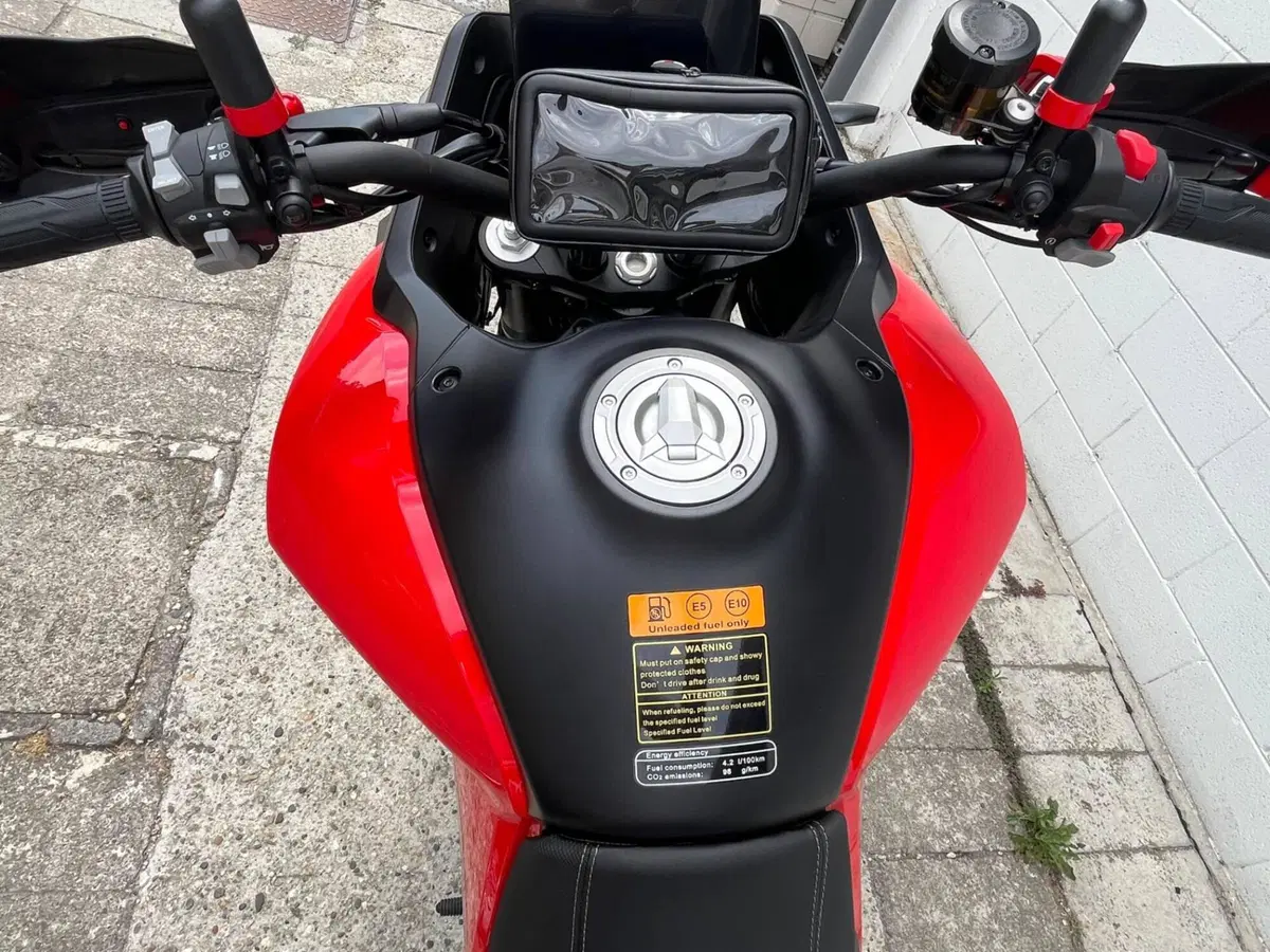 QJ Motor SVT 650 X (2025 - 26) (8)