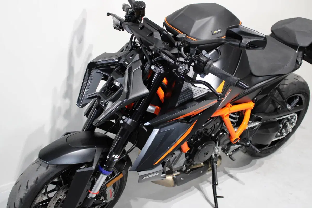 KTM 1390 Super Duke R EVO (2024 - 26) (10)