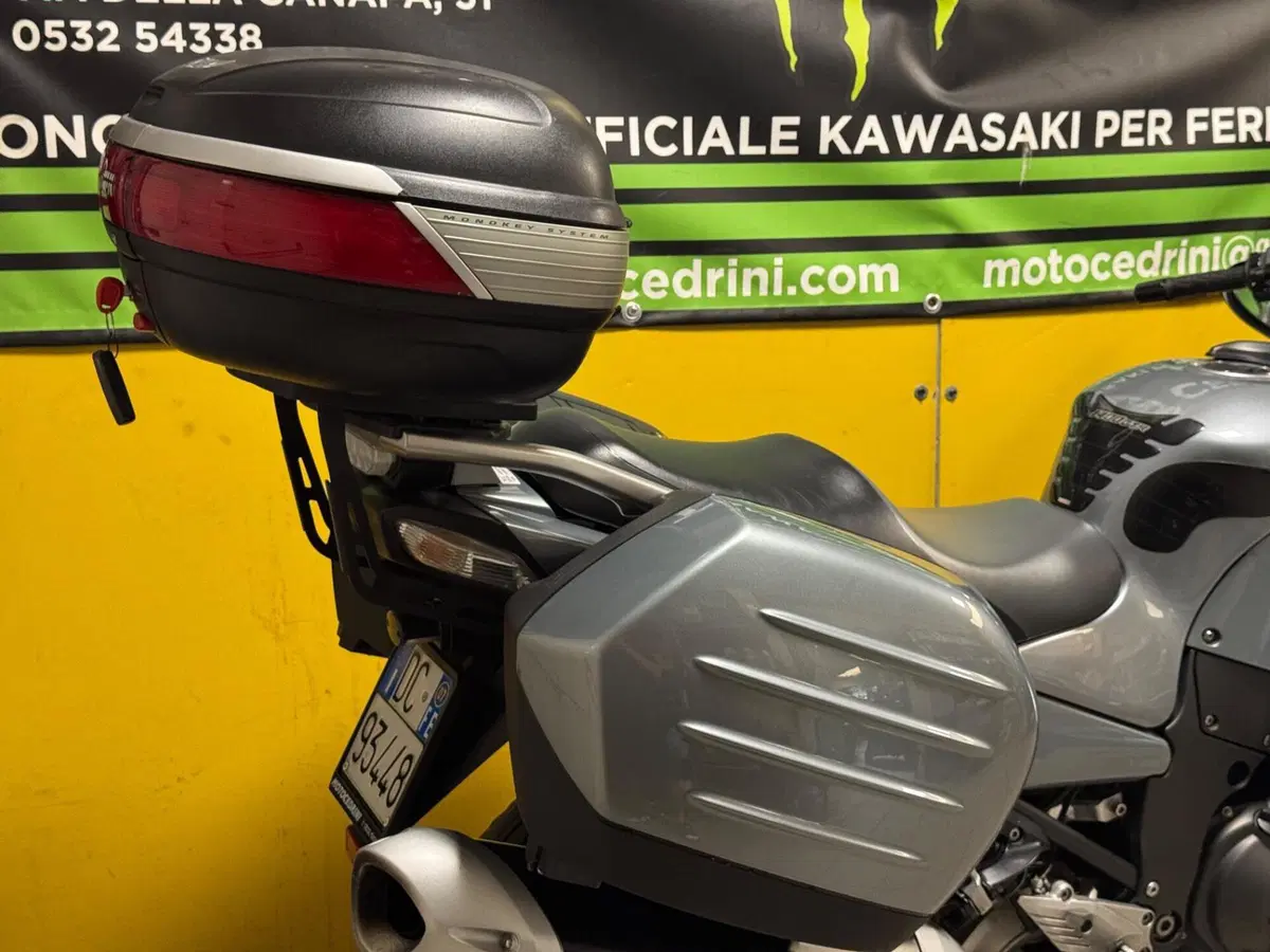Kawasaki GTR 1400 (2007 - 09) (8)