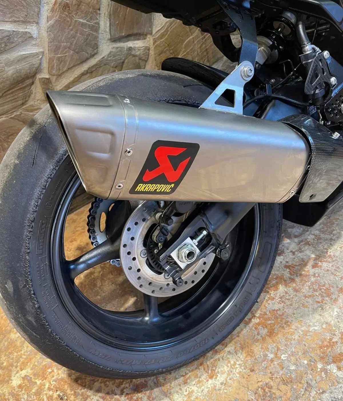 Yamaha YZF R9 (2025 - 26) (9)