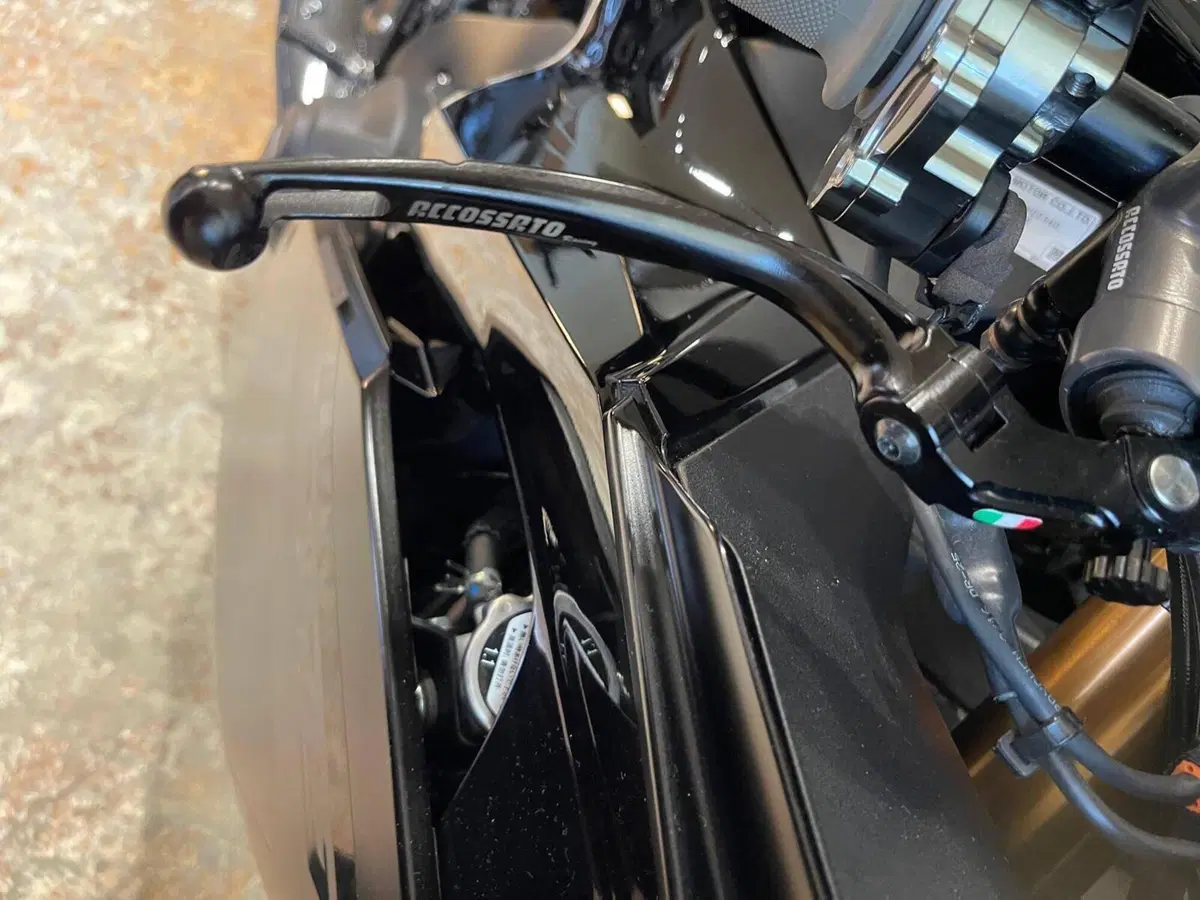 Yamaha YZF R9 (2025 - 26) (14)