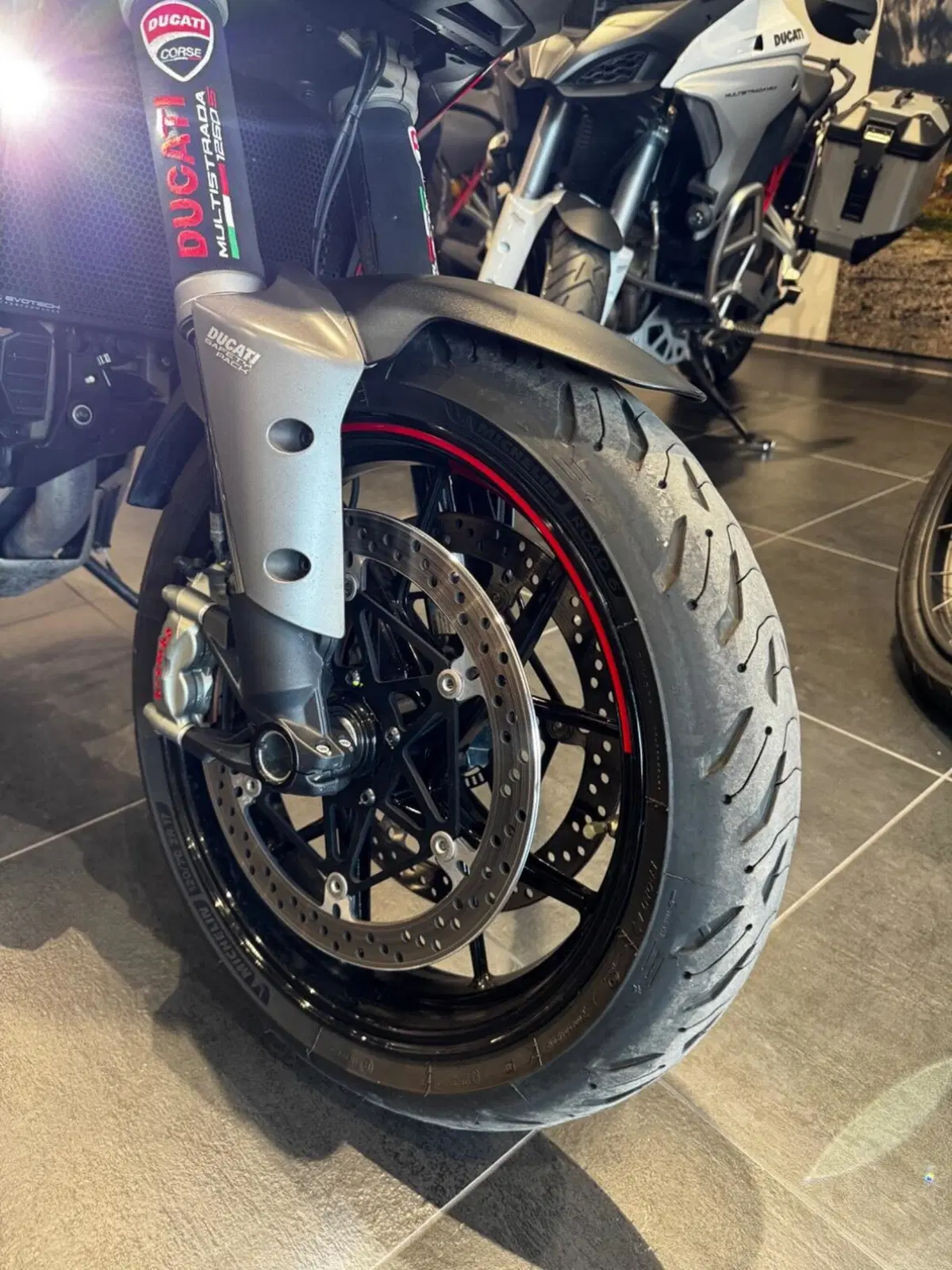 Ducati Multistrada 1260 S Grand Tour (2020) (9)