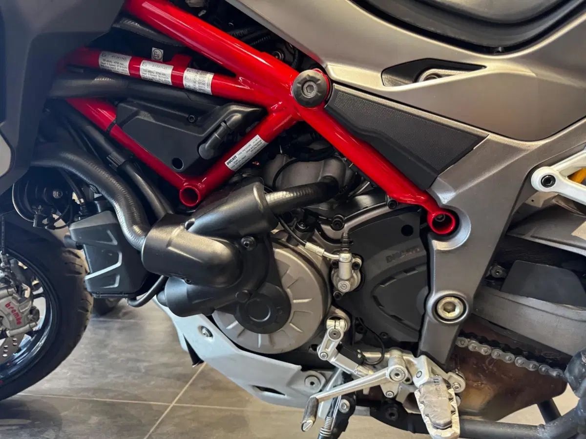 Ducati Multistrada 1260 S Grand Tour (2020) (12)
