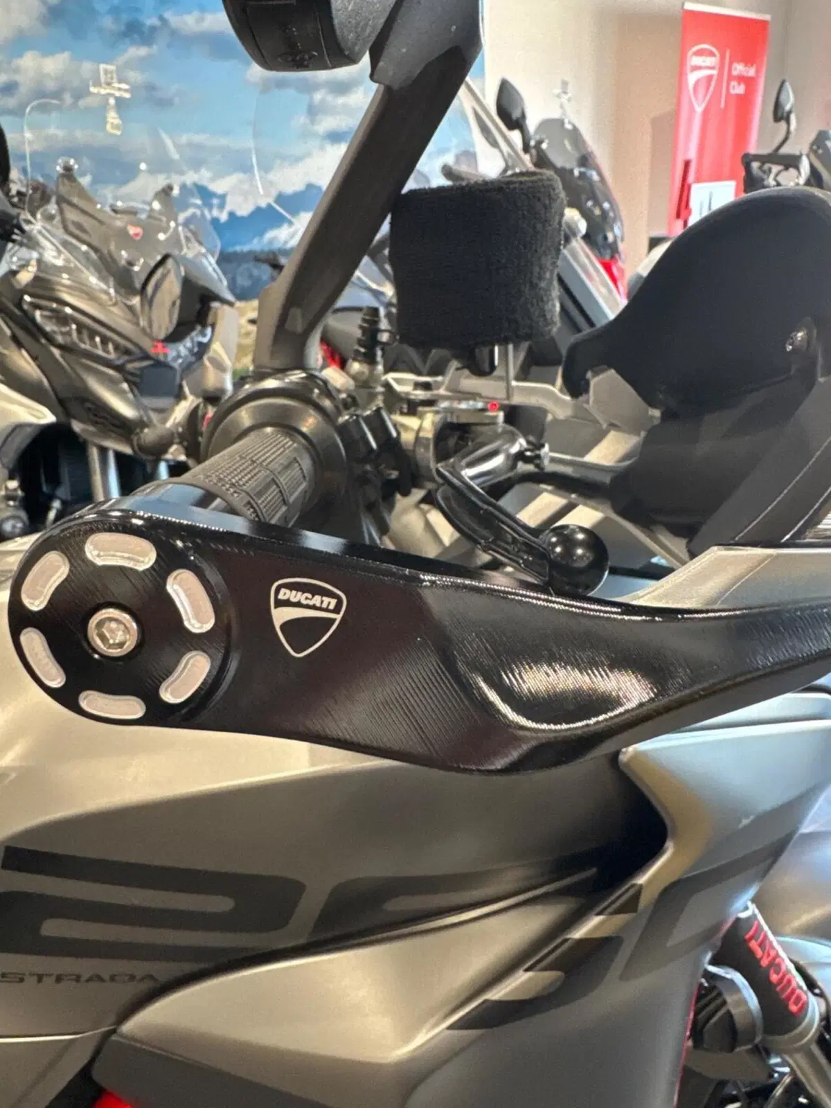 Ducati Multistrada 1260 S Grand Tour (2020) (18)