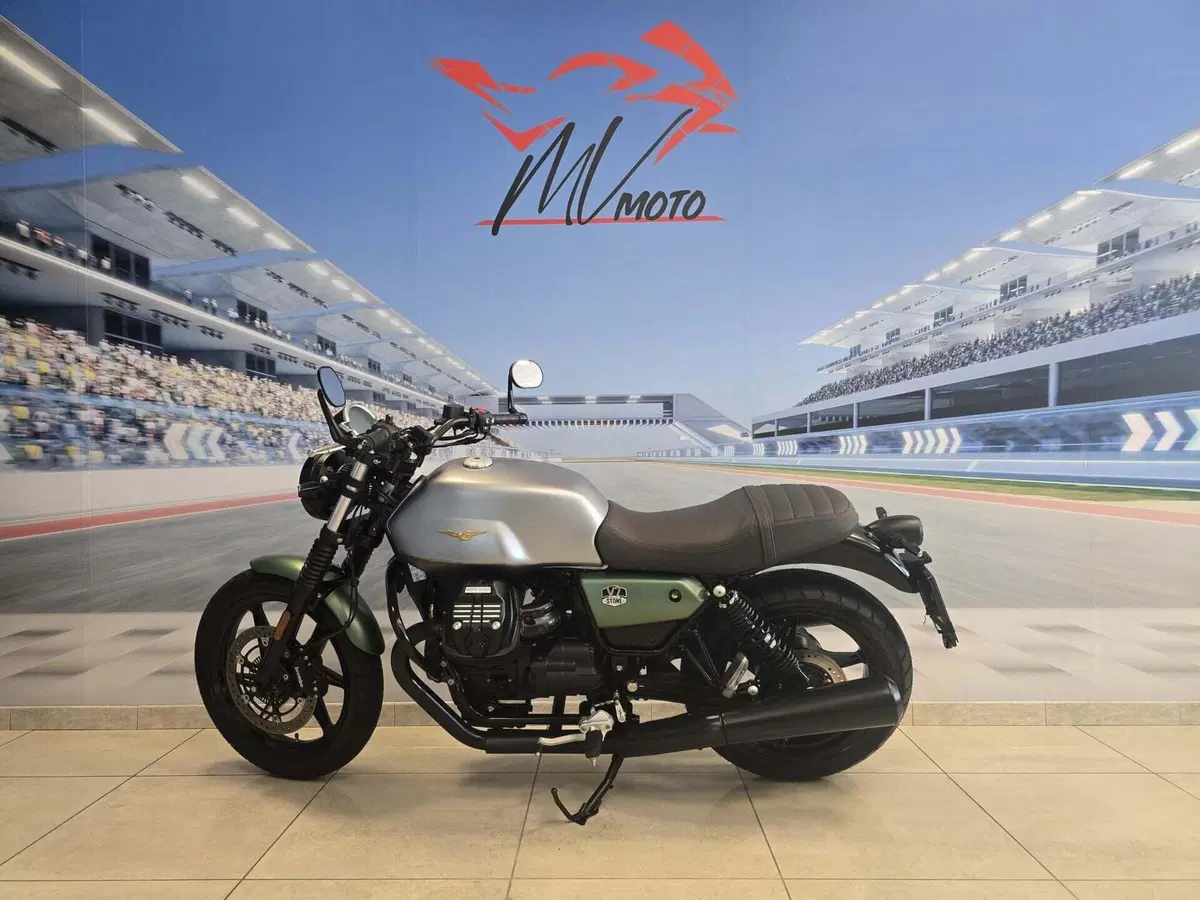 Moto Guzzi V7 Stone Centenario (2021 - 22) (3)