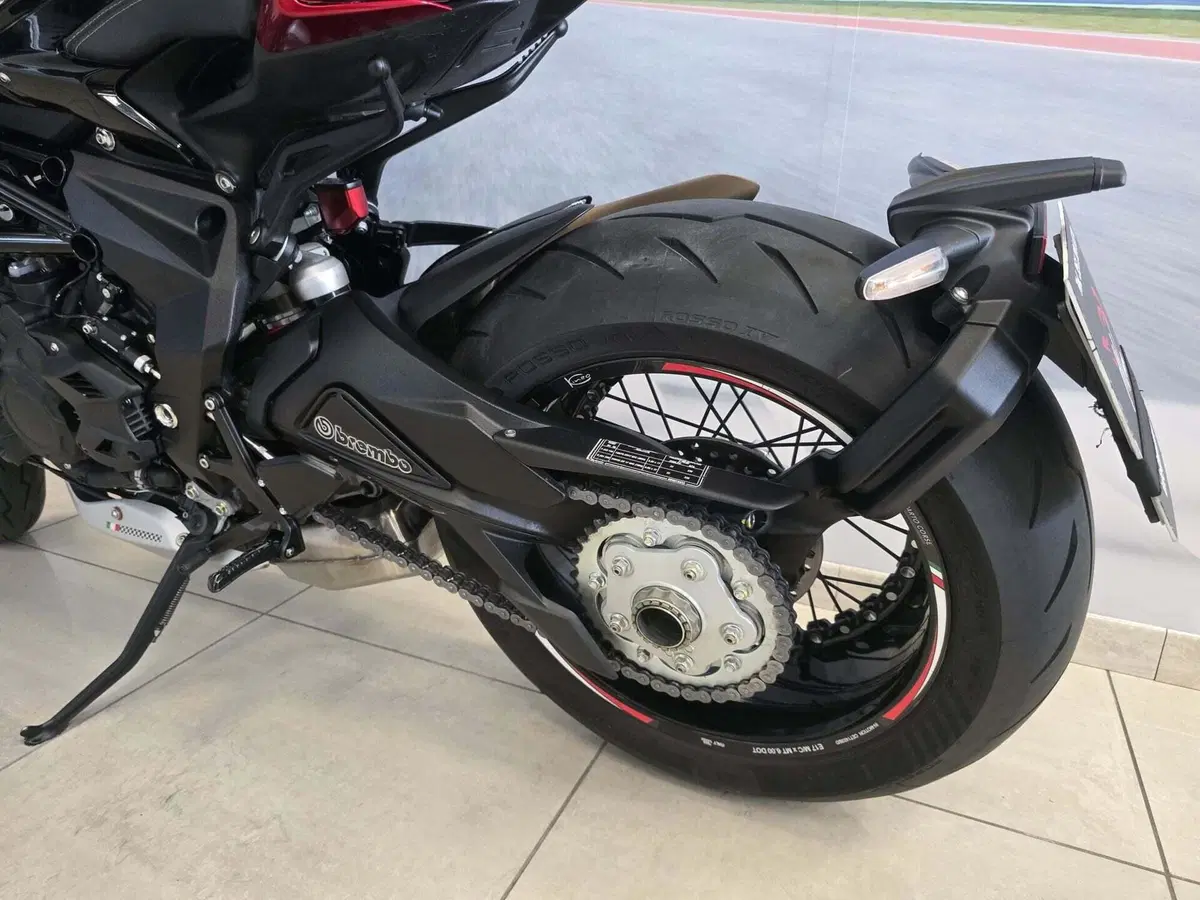 MV Agusta Dragster 800 RR SCS (2021 - 25) (7)