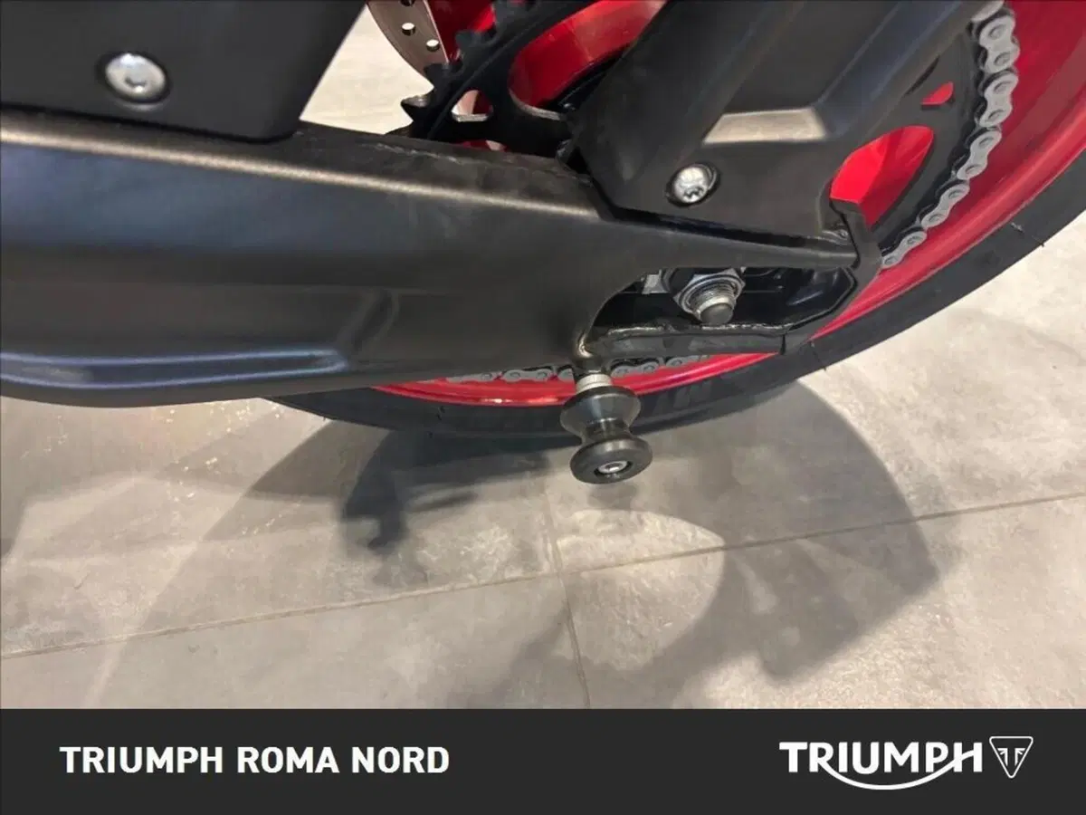 Triumph Trident 660 Triple Tribute Edition (2025 - 26) (4)