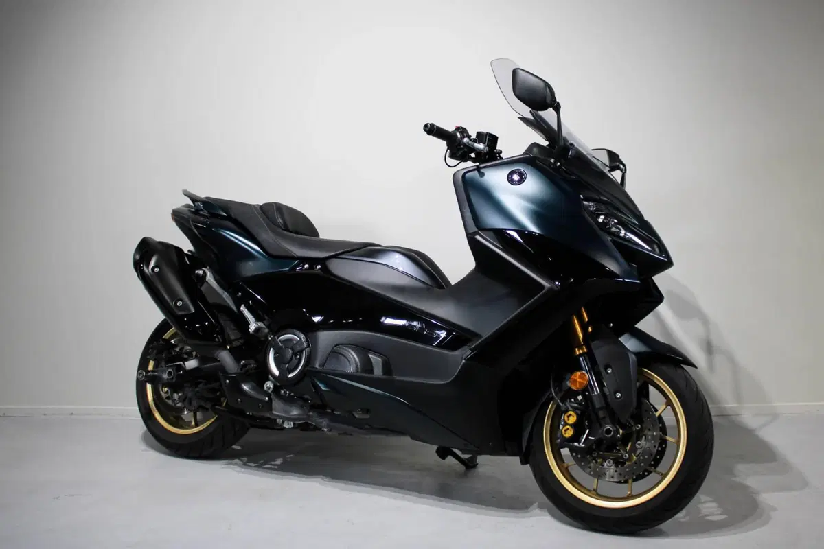 Yamaha T-Max 560 Tech Max (2022 - 24) (2)