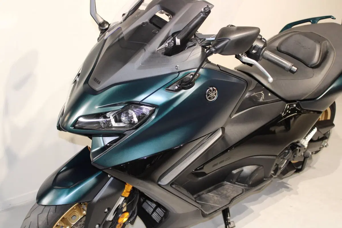 Yamaha T-Max 560 Tech Max (2022 - 24) (9)