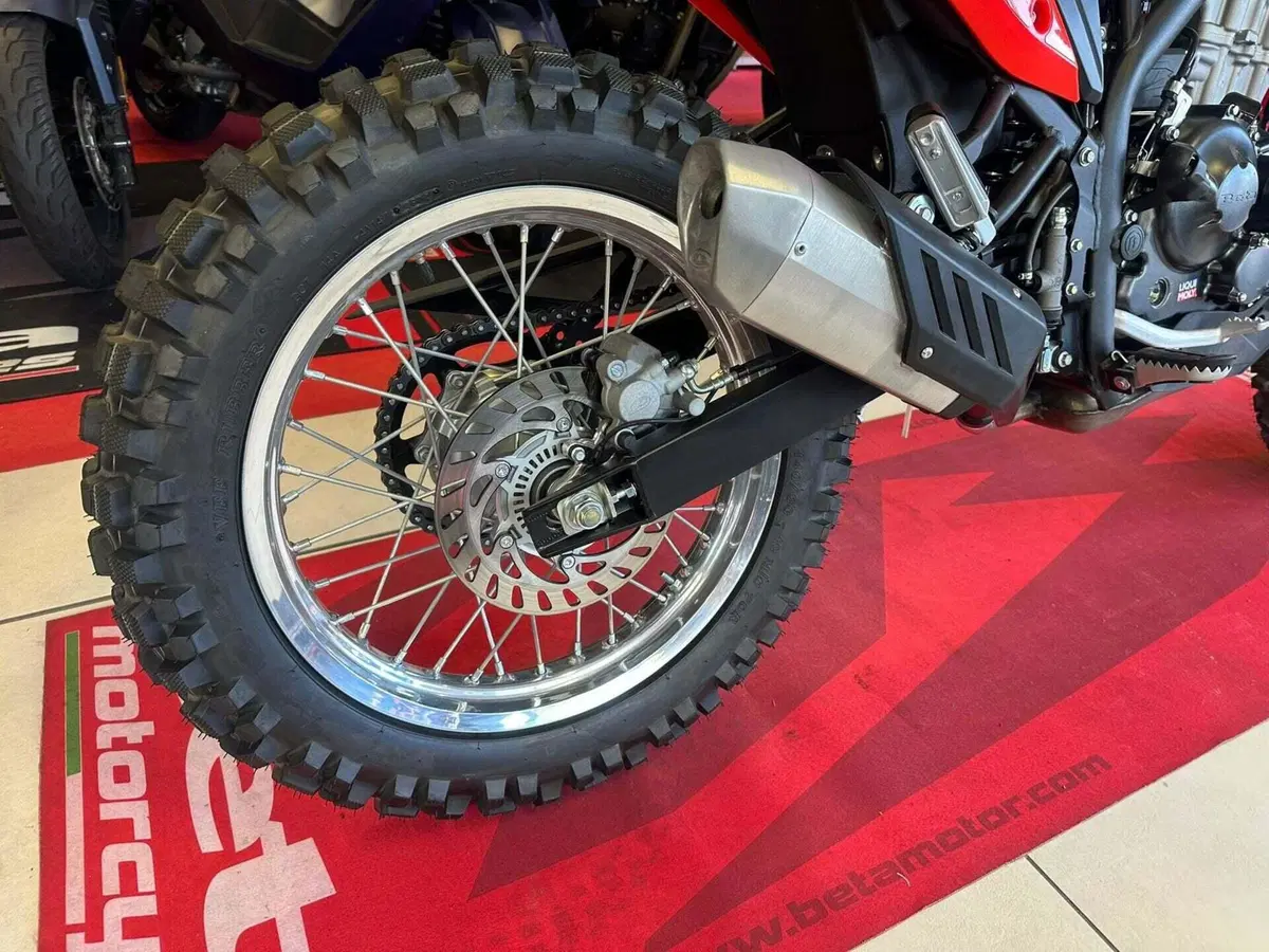 Betamotor Alp 4.0 (2024 - 26) (15)