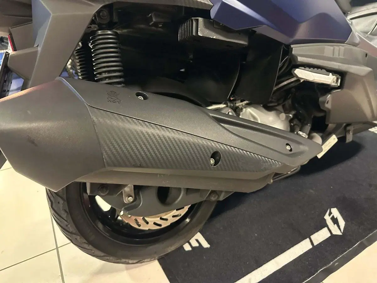 Sym Cruisym 300 (2021 - 24) (11)