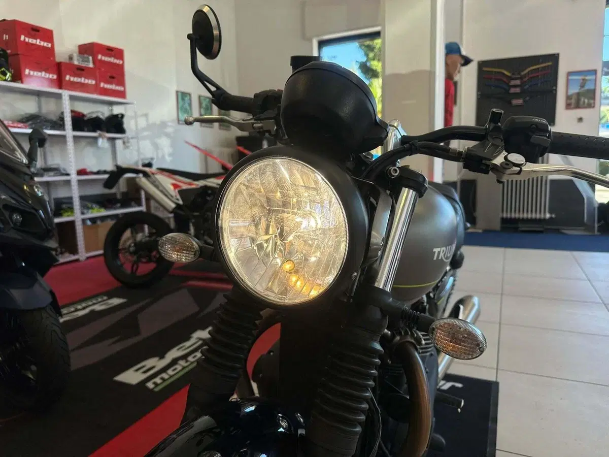 Triumph Speed Twin 900 (2023 - 24) (11)