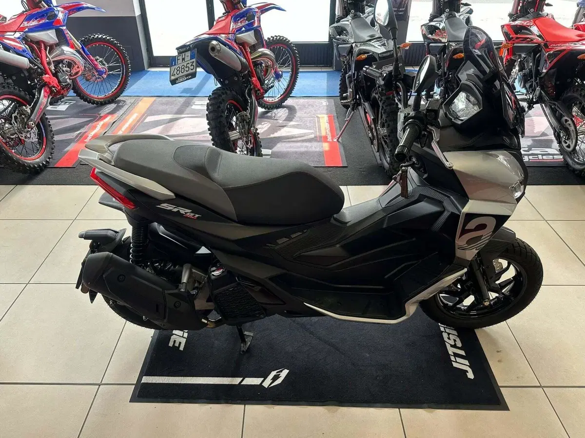 Aprilia SR GT 200 (2025 - 26) (6)