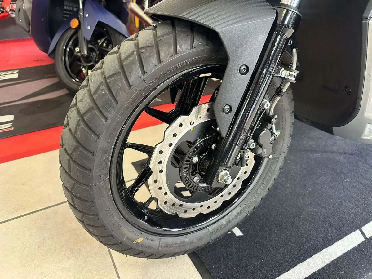 Aprilia SR GT 200 (2025 - 26) (11)