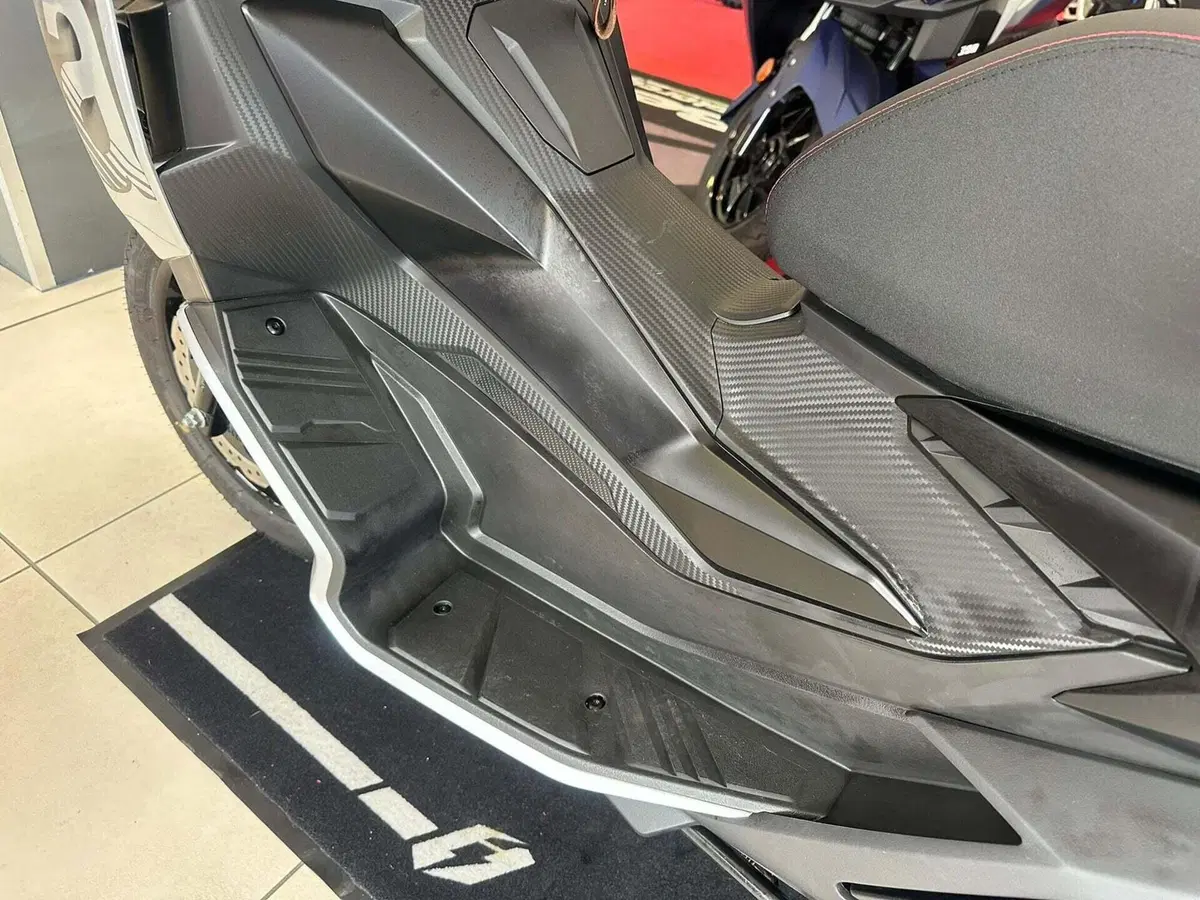 Aprilia SR GT 200 (2025 - 26) (16)