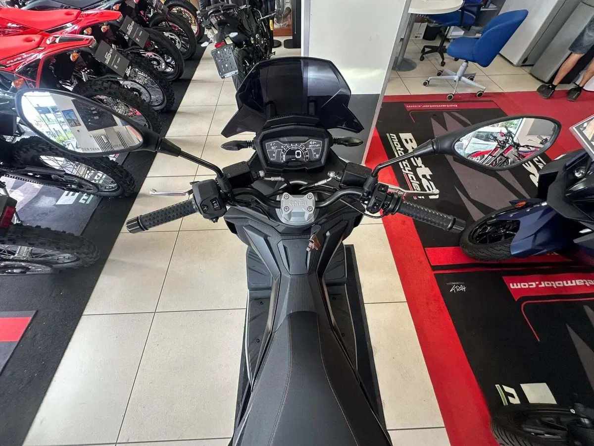 Aprilia SR GT 200 (2025 - 26) (18)