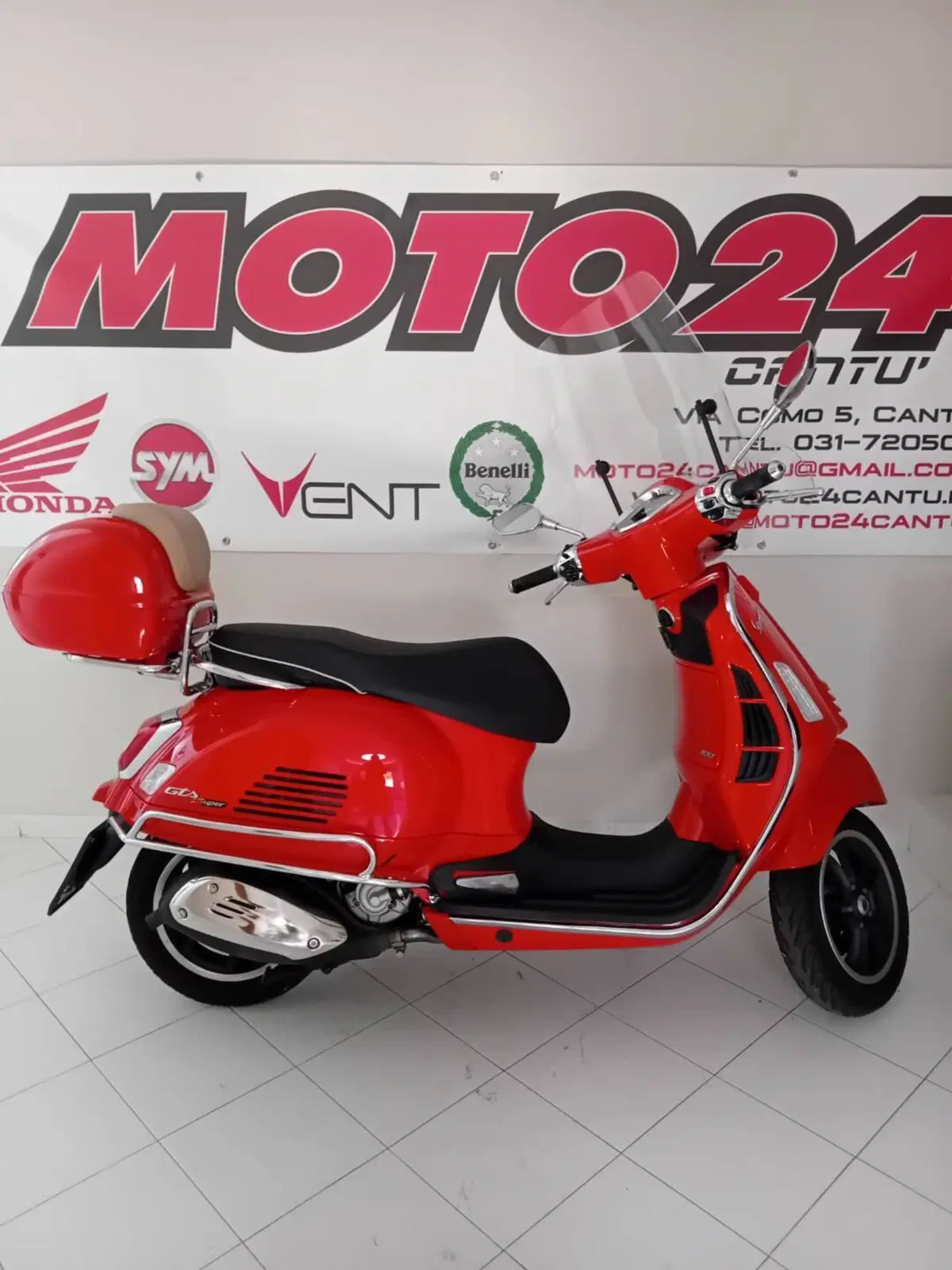 Vespa GTS 300 (2023 - 24)