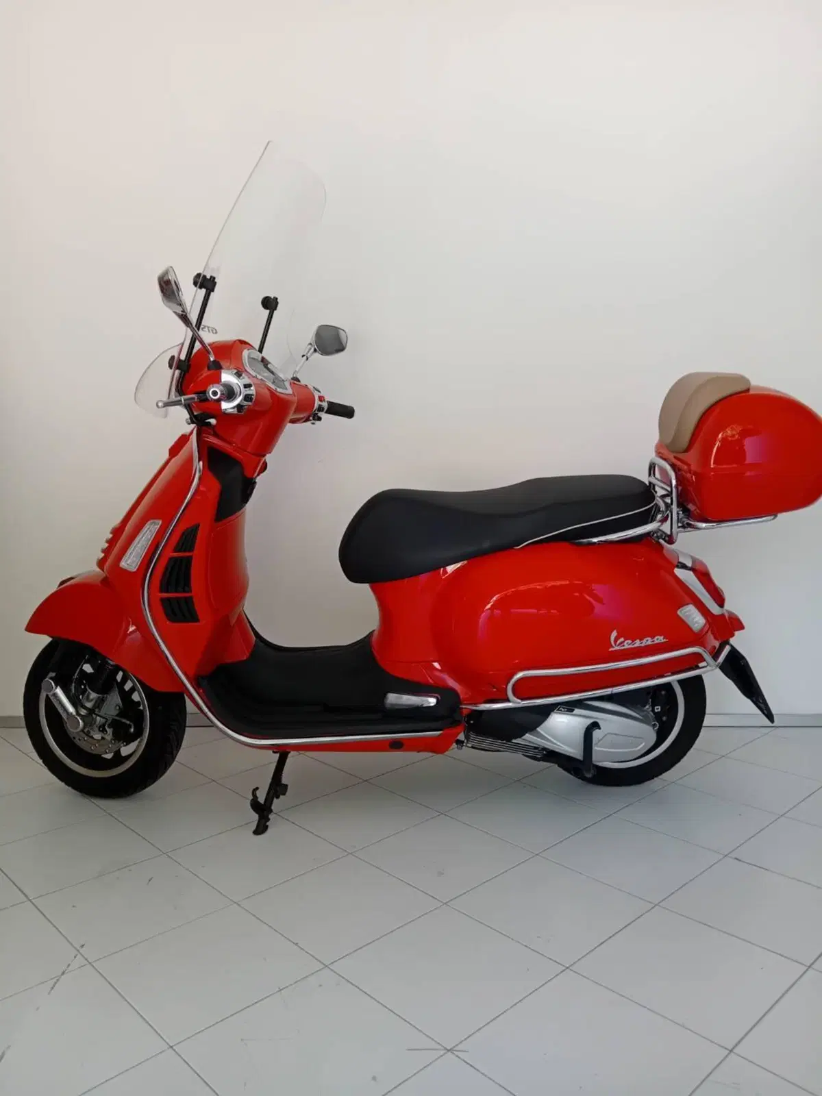 Vespa GTS 300 (2023 - 24) (4)