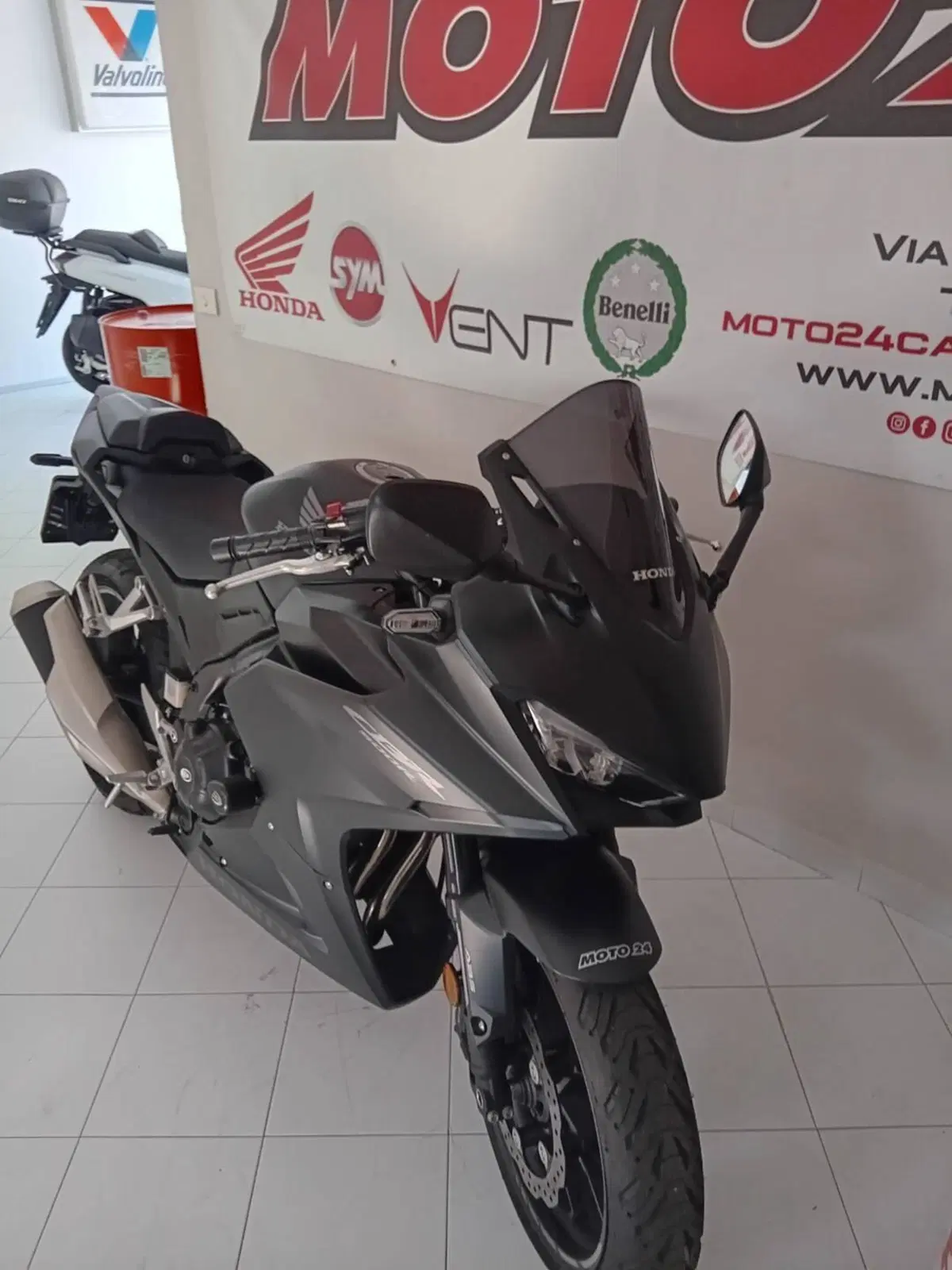 Honda CBR 500 R (2024 - 25) (2)