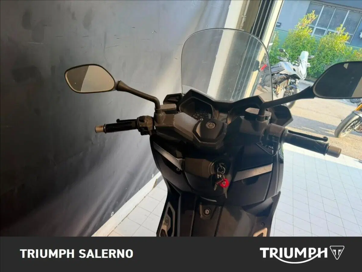 Yamaha X-Max 400 Iron Max ABS (2016) (3)