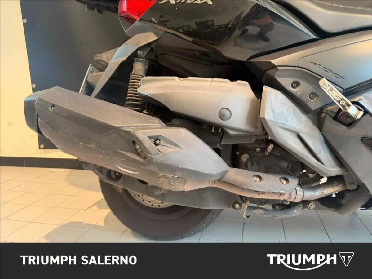 Yamaha X-Max 400 Iron Max ABS (2016) (8)