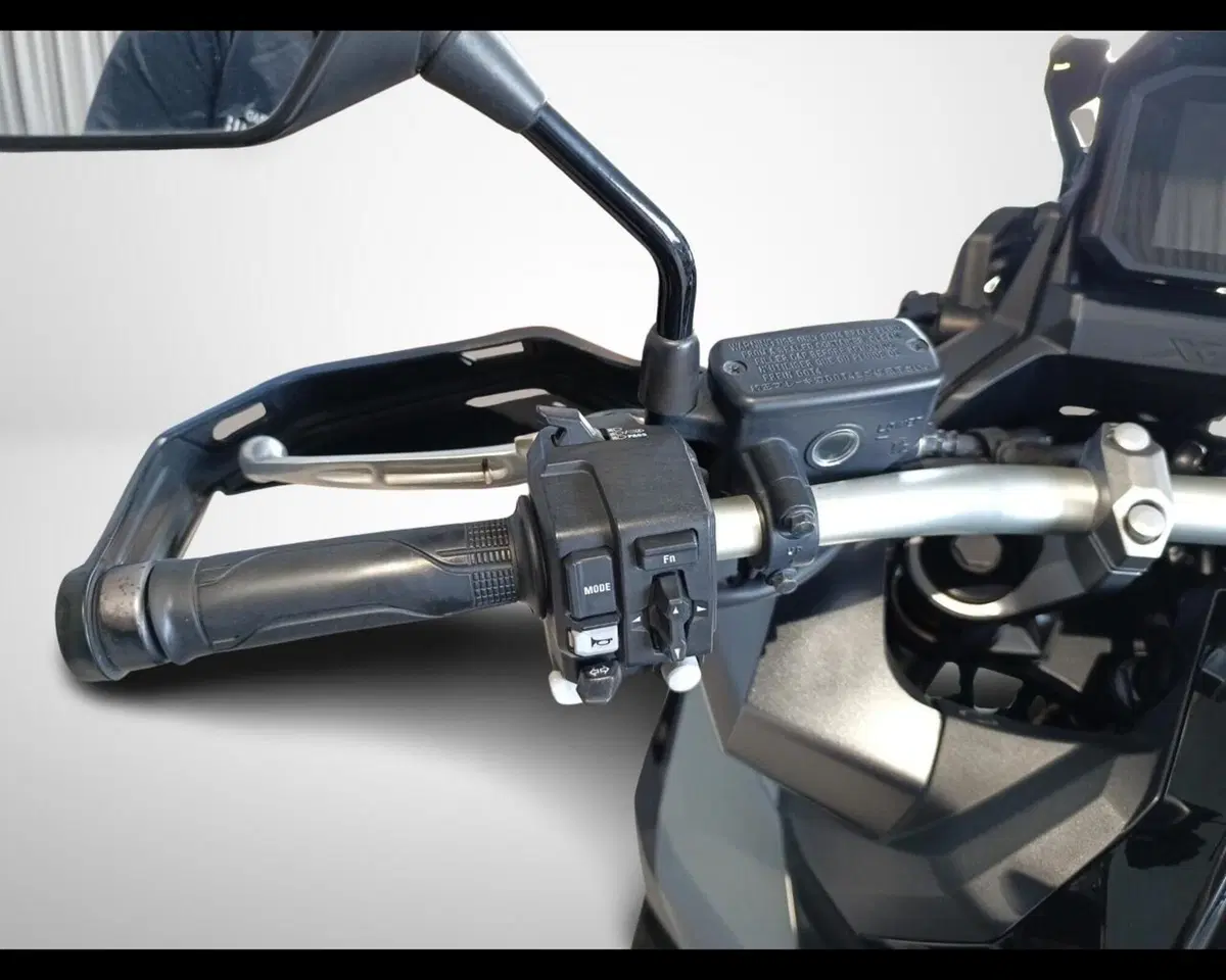Honda X-ADV 750 DCT Adventure (2021 - 24) (10)