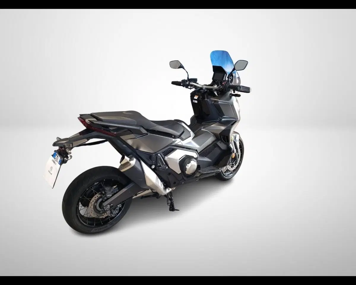 Honda X-ADV 750 DCT Adventure (2021 - 24) (3)