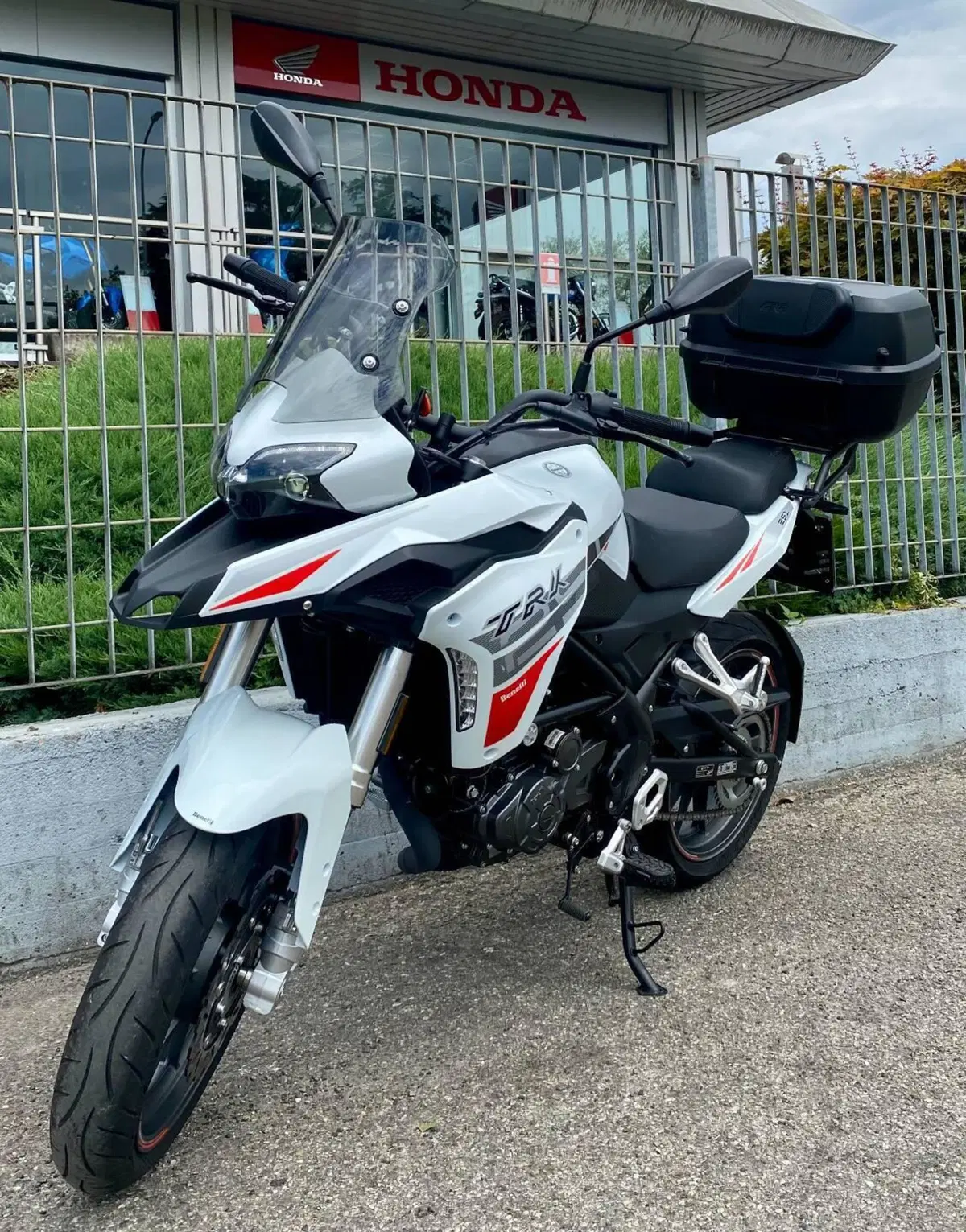 Benelli TRK 251 (2022 - 25) (2)
