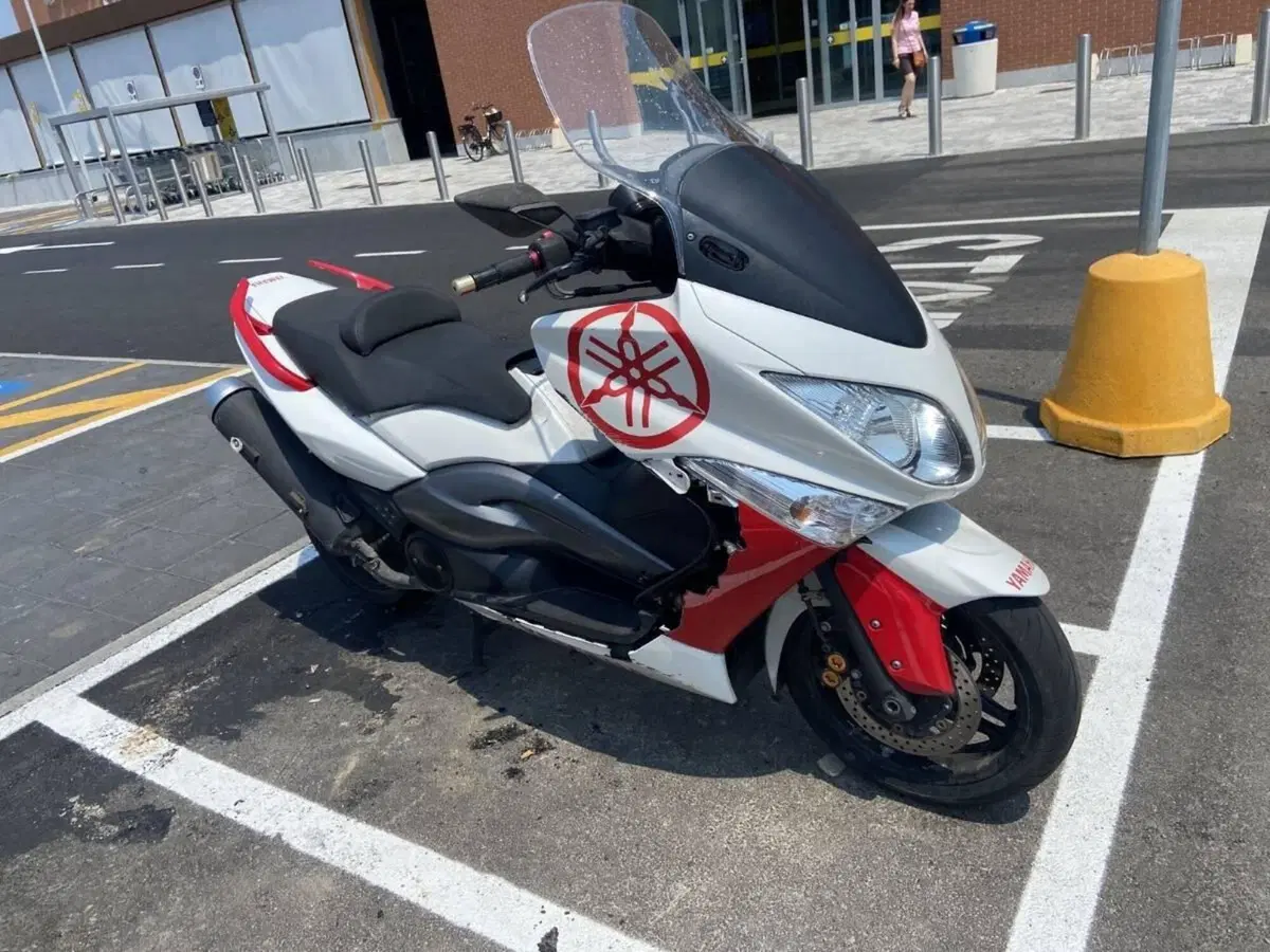 Yamaha T-Max 500 (2008 - 12) (2)