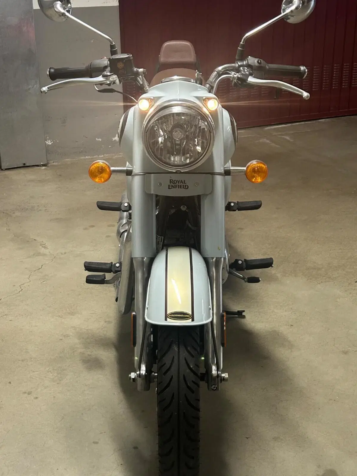 Royal Enfield Classic 350 (2021 - 26) (4)