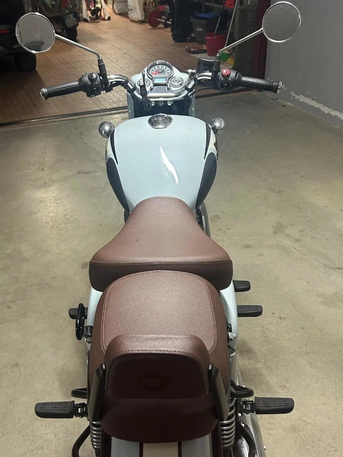 Royal Enfield Classic 350 (2021 - 26) (5)
