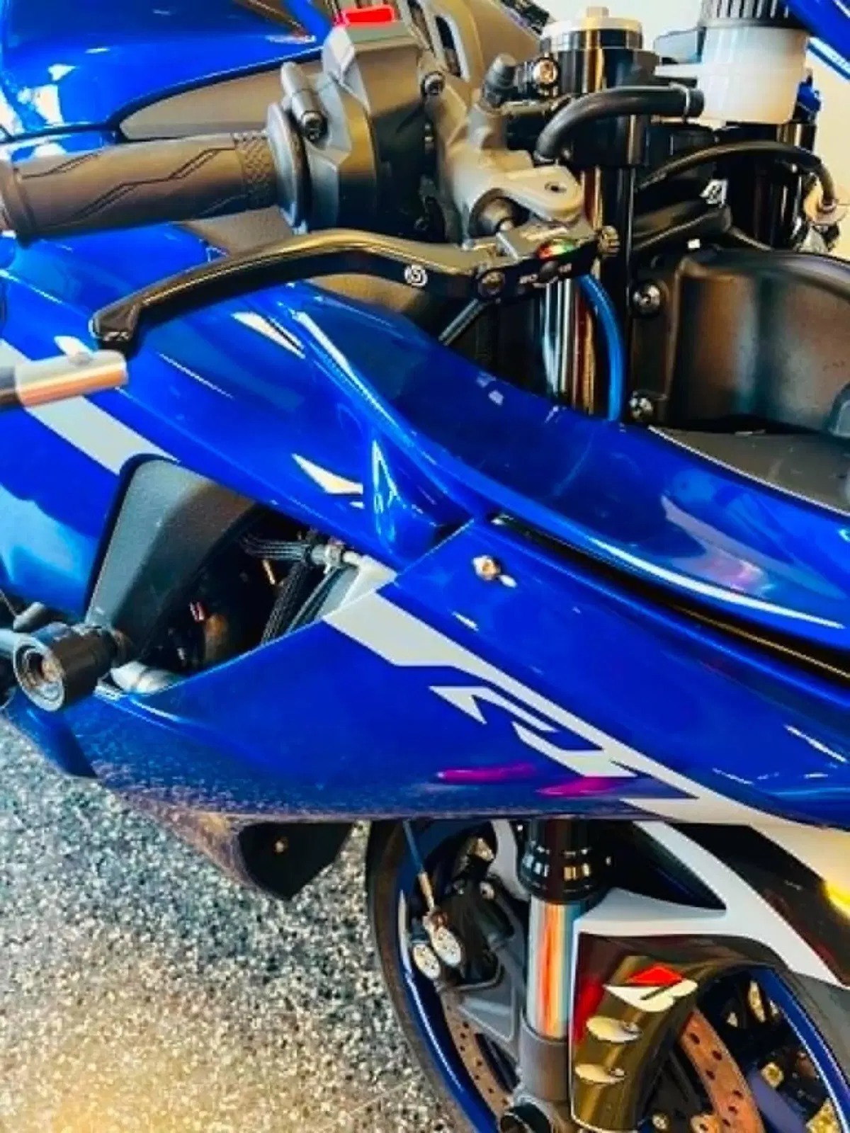 Yamaha YZF R1 (2020 - 25) (2)