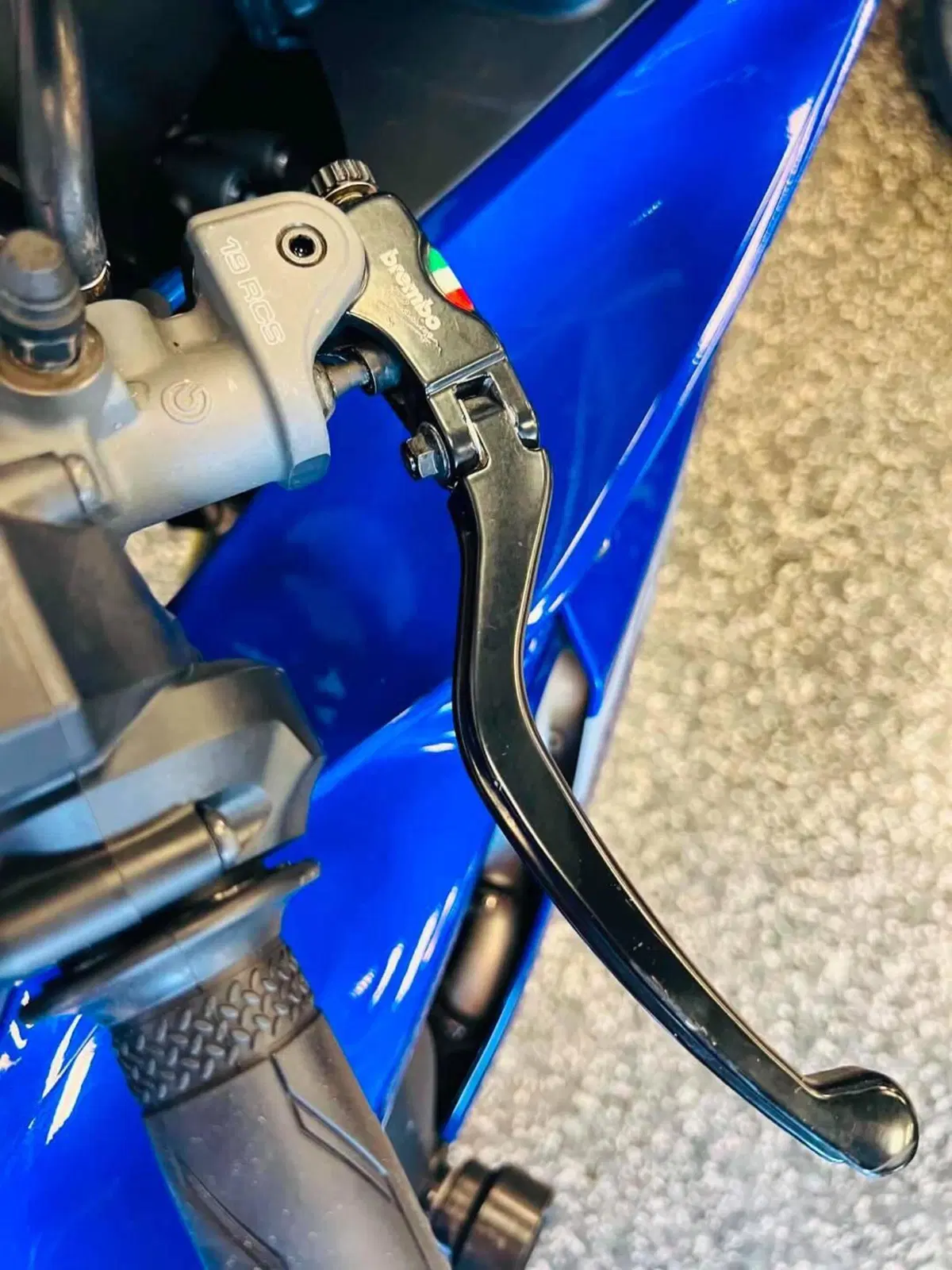 Yamaha YZF R1 (2020 - 25) (15)