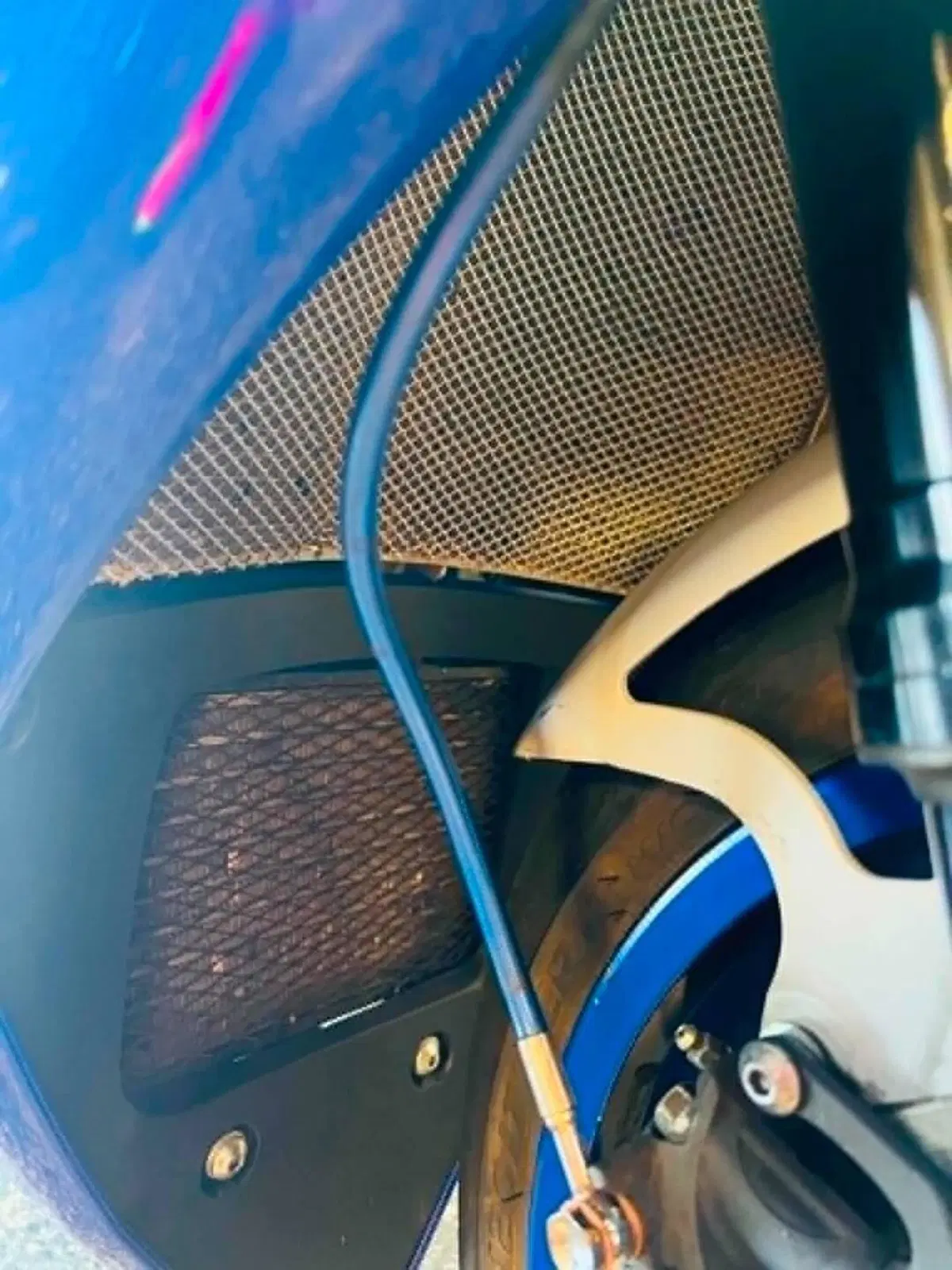 Yamaha YZF R1 (2020 - 25) (17)
