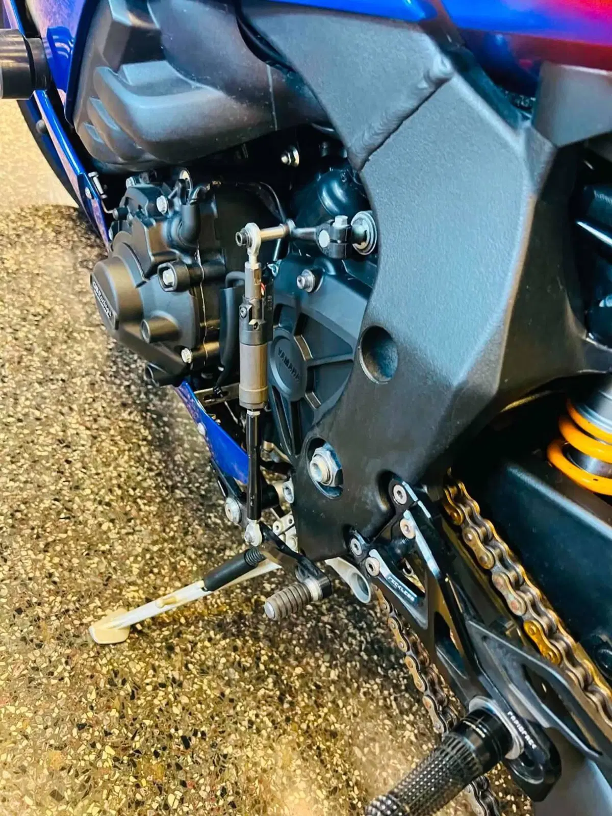 Yamaha YZF R1 (2020 - 25) (19)