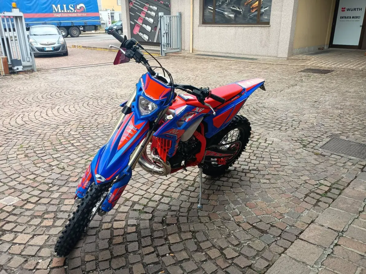 Betamotor RR 300 2T Enduro Race (2026) (2)