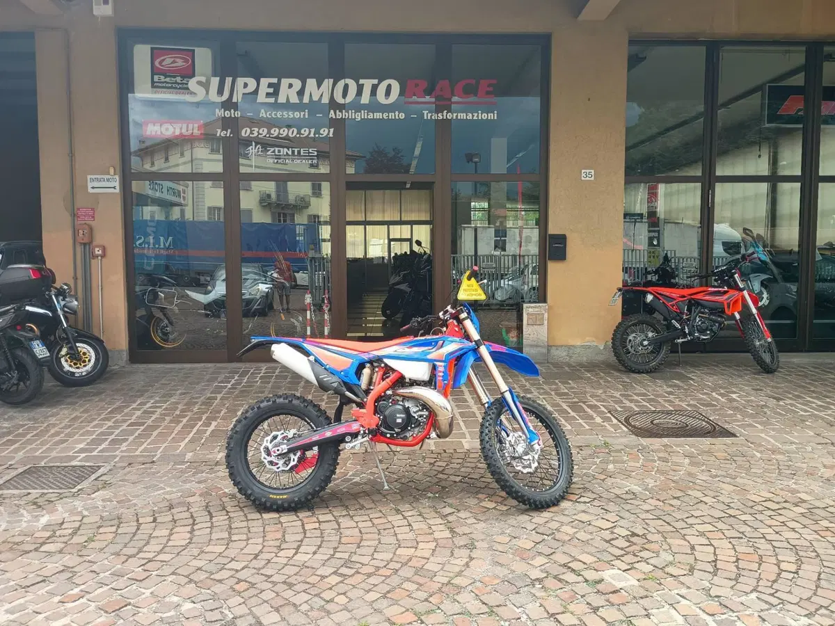 Betamotor RR 300 2T Enduro Race (2026) (10)