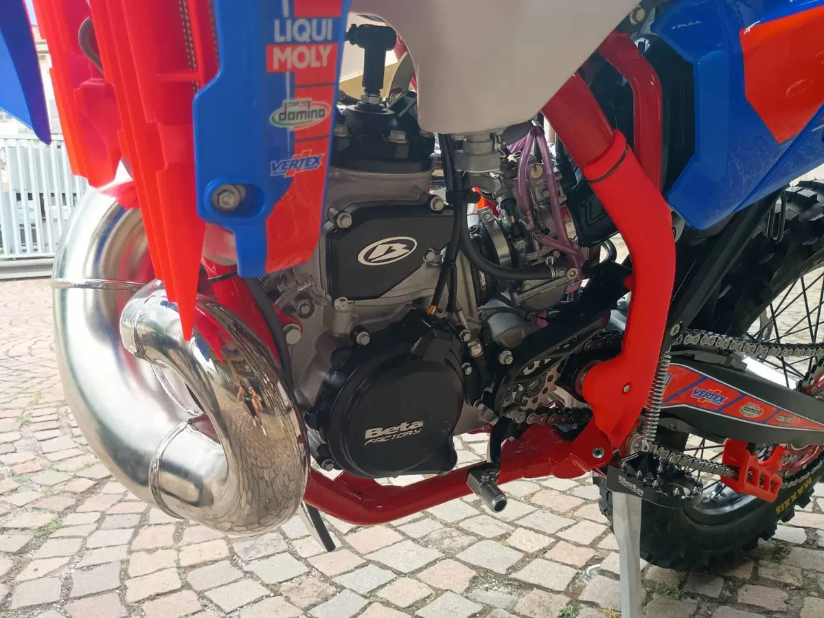 Betamotor RR 300 2T Enduro Race (2026) (11)