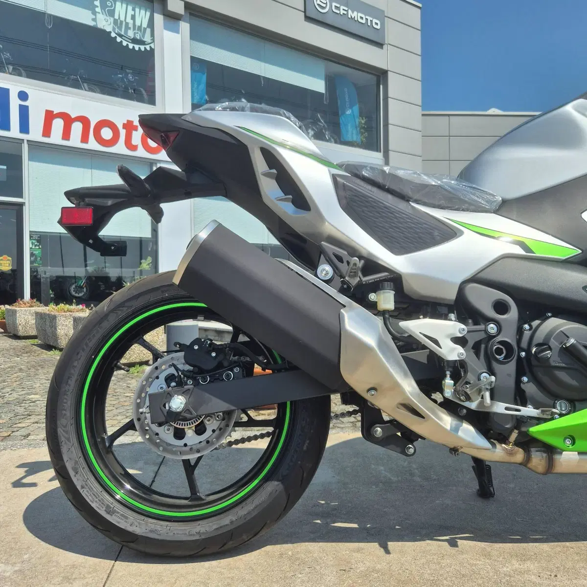 Kawasaki Ninja 7 Hybrid (2024 - 26) (5)
