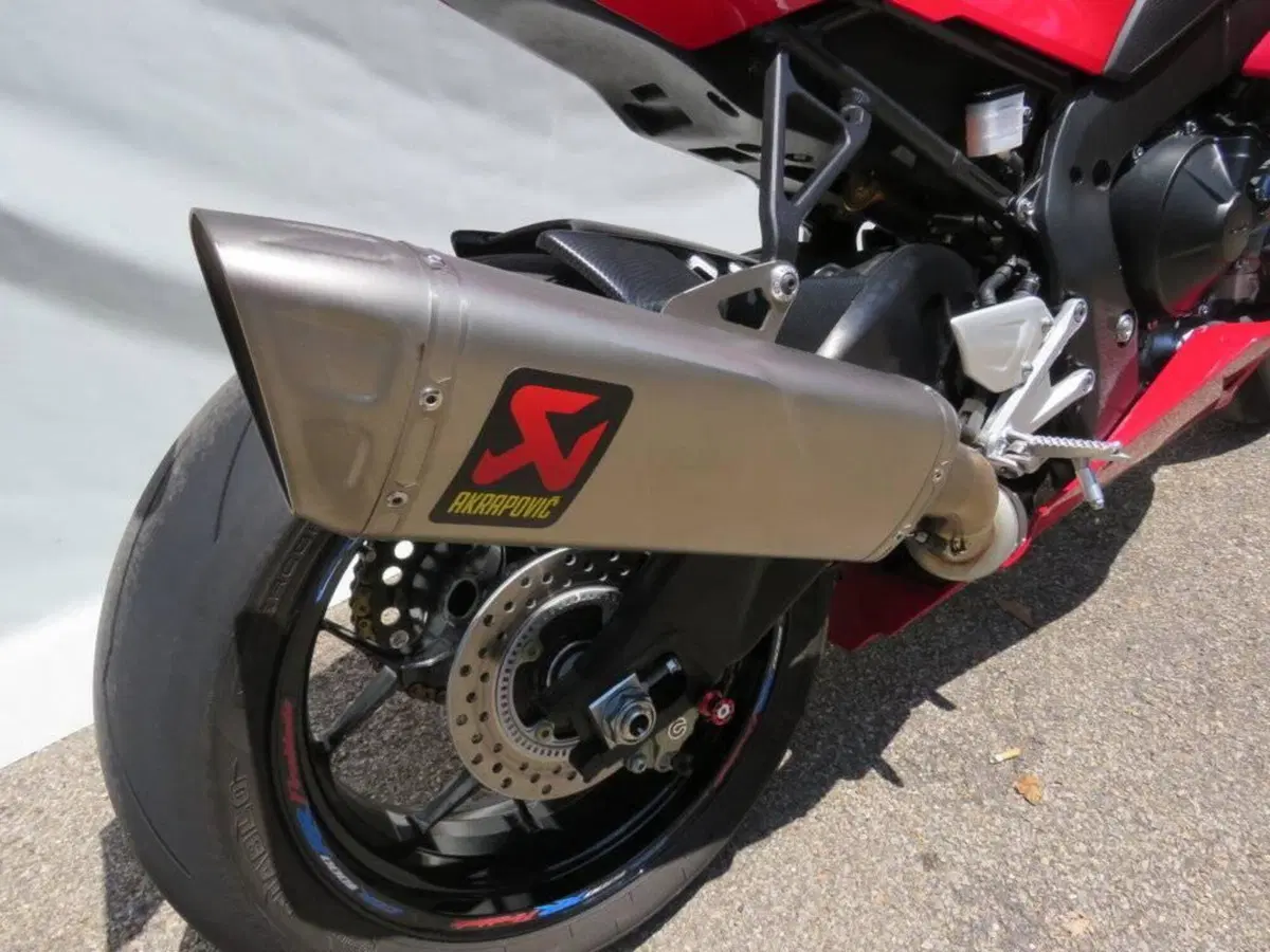 Honda CBR 1000 RR-R Fireblade SP (2024 - 26) (6)