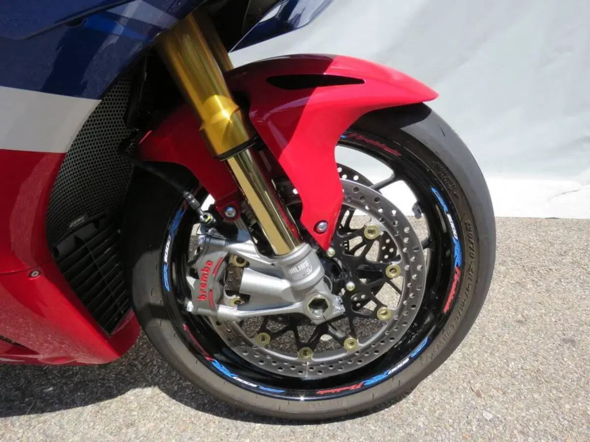 Honda CBR 1000 RR-R Fireblade SP (2024 - 26) (9)