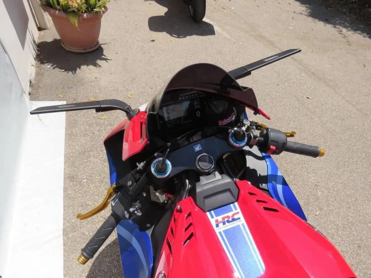 Honda CBR 1000 RR-R Fireblade SP (2024 - 26) (16)