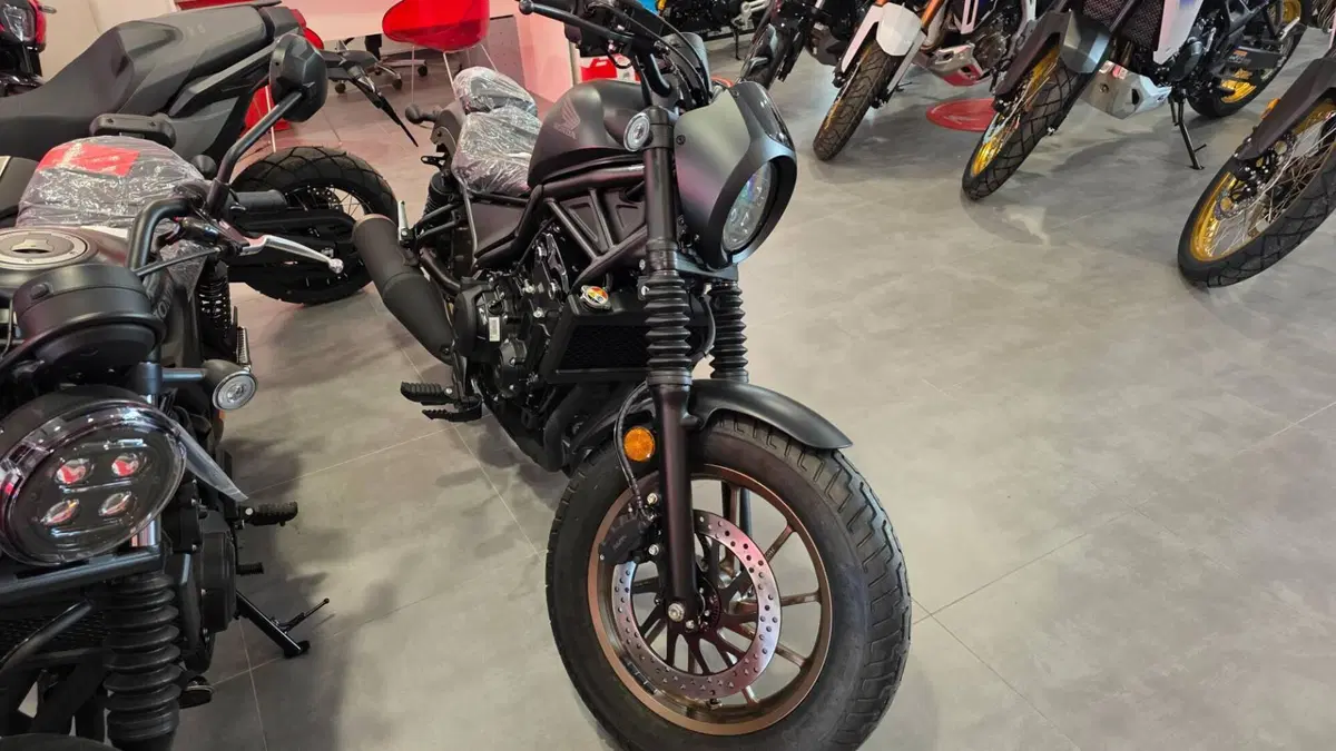 Honda CMX 500 Rebel + Special Edition (2025 - 26) (2)
