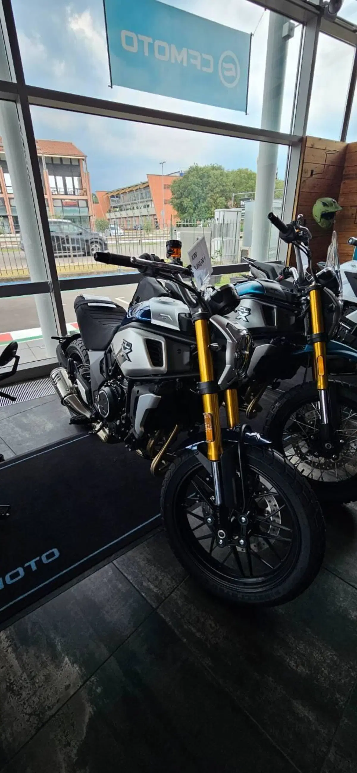 CFMOTO 700CL-X Heritage (2021 - 26) (3)