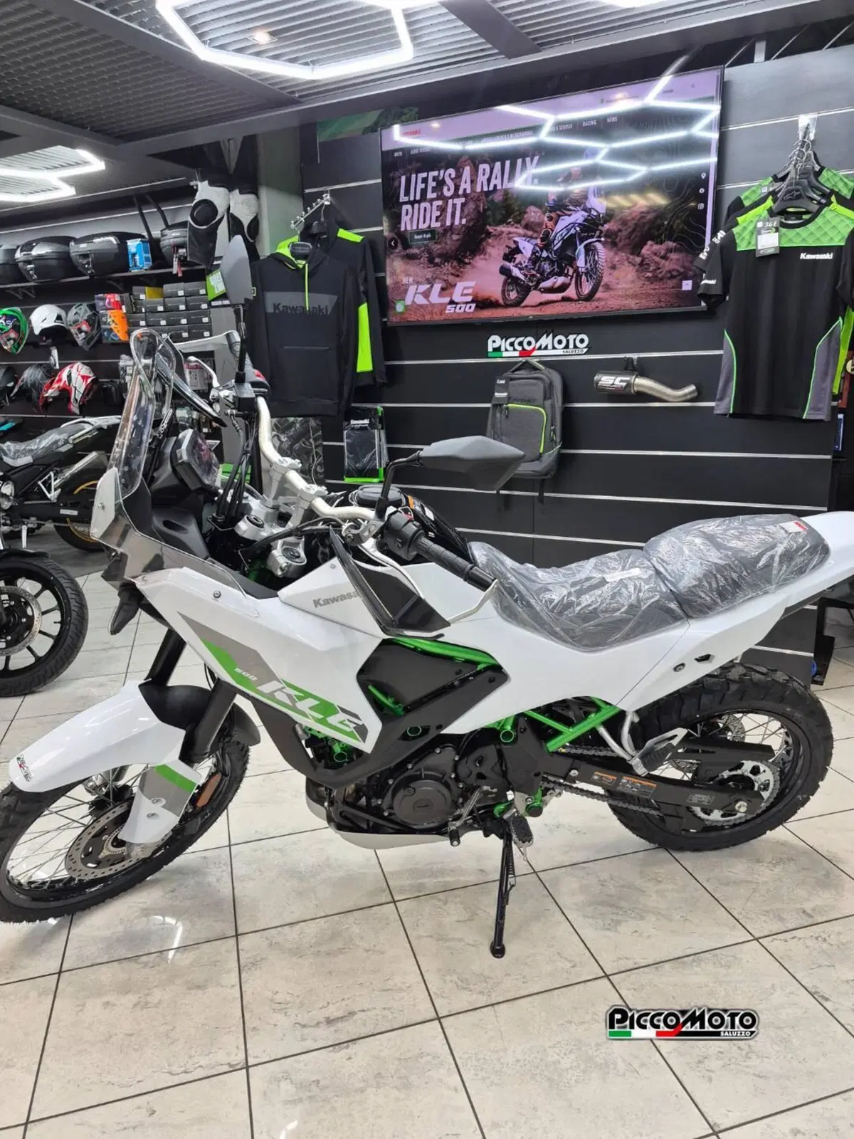 Kawasaki KLE 500 SE (2026) (10)