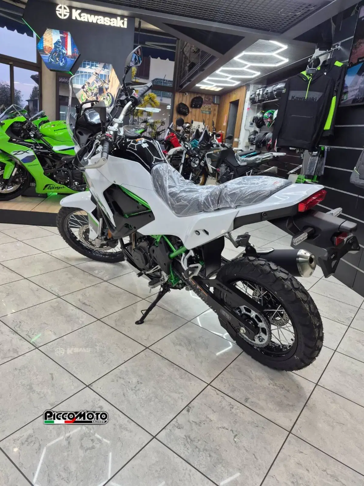 Kawasaki KLE 500 SE (2026) (16)